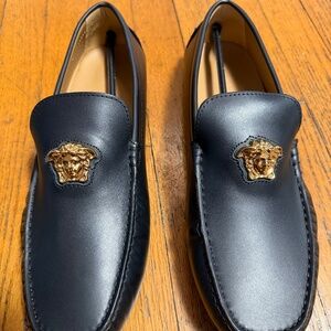 Gucci - La Medusa Leather Driver Shoes